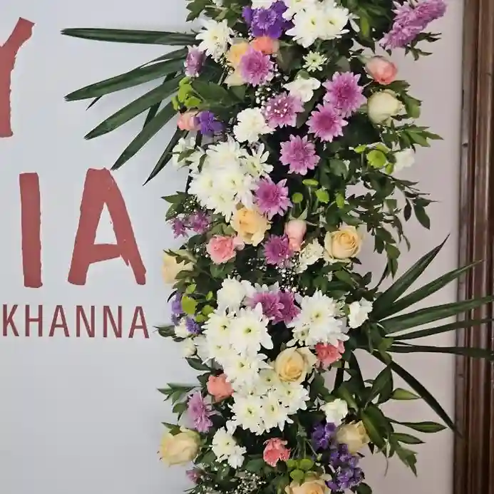 Elegant welcome board design for engagement party decor